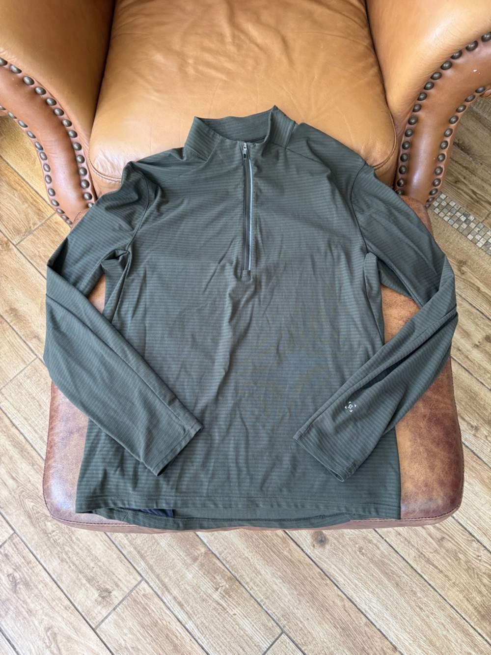 Mens Lululemon Surge Warm 1/2 Zip Pullover sz Medium Dark Olive Green M101
